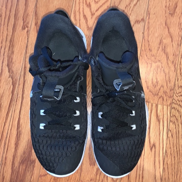 Lebron basketball shoes - Picture 4 of 8